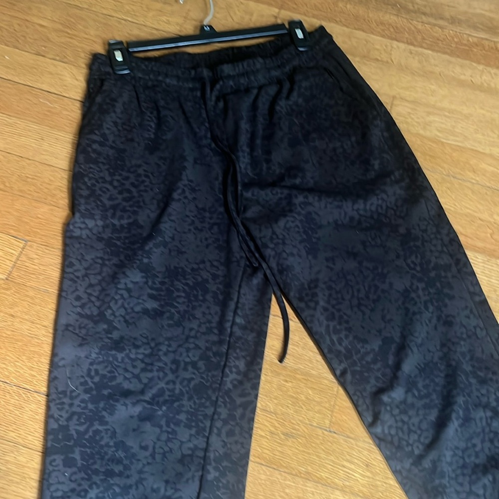 Patterned jogger pants
